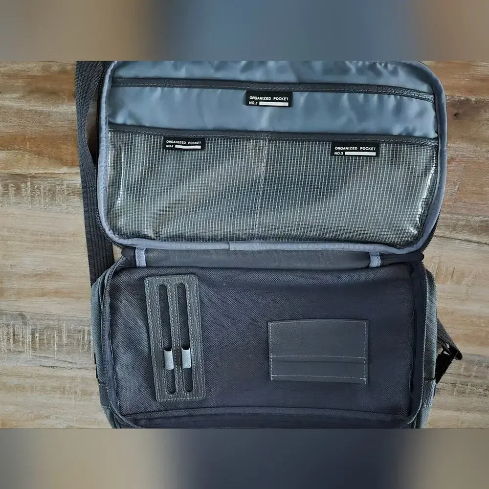 Samsonite Dark Green Nylon & Leather Trim Crossbody Business Messenger Bag